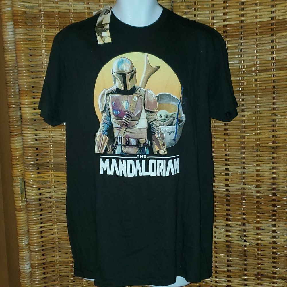 Star Wars The Mandalorian T-shirt L NWT
